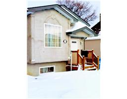 1009 Selkirk